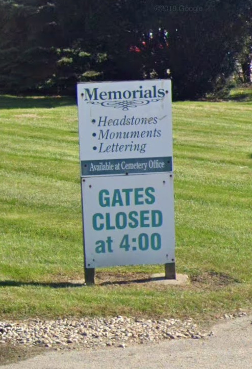 South 1st Street Closing Sign